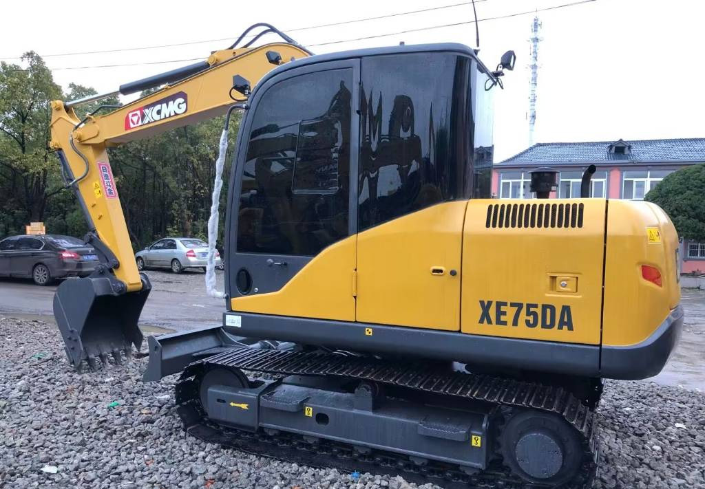 XCMG XE 75 DA XE75 - Minikuormaaja: kuva XCMG XE 75 DA XE75 - Minikuormaaja XCMG XE 75 DA XE75 - Minikuormaaja: kuva XCMG XE 75 DA XE75 - Minikuormaaja