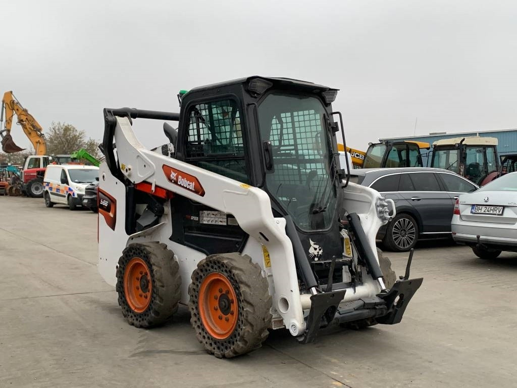 Bobcat S 66 - Liukuohjattu kuormaaja: kuva Bobcat S 66 - Liukuohjattu kuormaaja Bobcat S 66 - Liukuohjattu kuormaaja: kuva Bobcat S 66 - Liukuohjattu kuormaaja