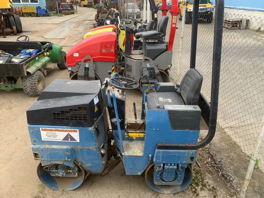 Bomag BW 80 AD - Jyrä: kuva Bomag BW 80 AD - Jyrä Bomag BW 80 AD - Jyrä: kuva Bomag BW 80 AD - Jyrä