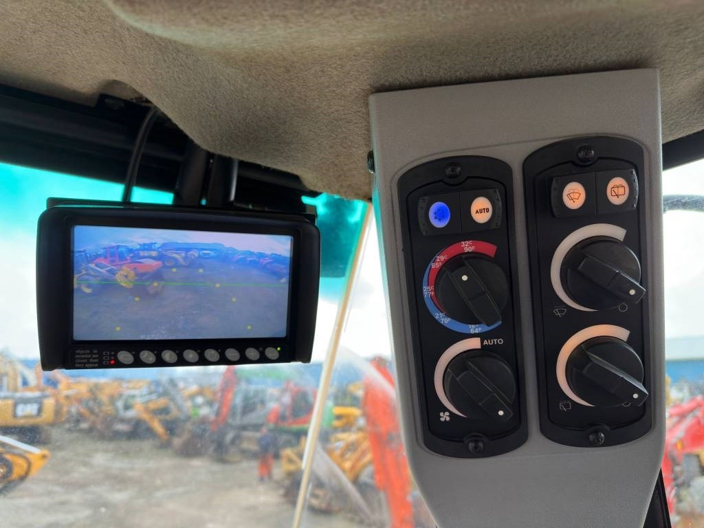 Pyöräkuormaaja CAT 962 K: kuva Pyöräkuormaaja CAT 962 K Pyöräkuormaaja CAT 962 K: kuva Pyöräkuormaaja CAT 962 K