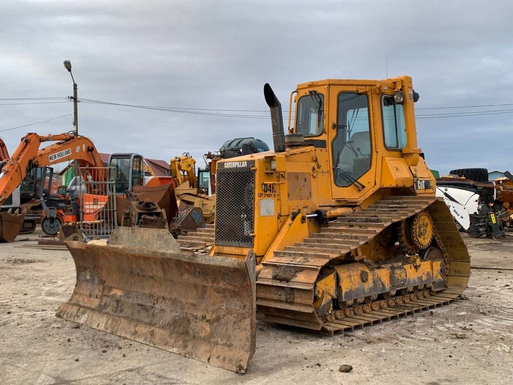 CAT D 4 H LGP II - Puskutraktori: kuva CAT D 4 H LGP II - Puskutraktori CAT D 4 H LGP II - Puskutraktori: kuva CAT D 4 H LGP II - Puskutraktori