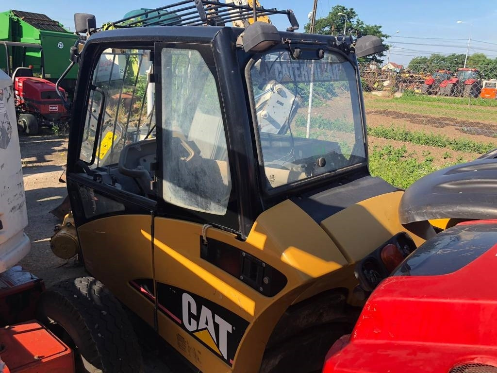 CAT TH 220 B FOR PARTS - Kurottaja: kuva CAT TH 220 B FOR PARTS - Kurottaja CAT TH 220 B FOR PARTS - Kurottaja: kuva CAT TH 220 B FOR PARTS - Kurottaja