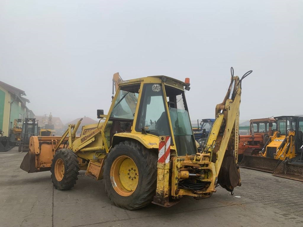 Case 580 K - Kaivuri-trukki: kuva Case 580 K - Kaivuri-trukki Case 580 K - Kaivuri-trukki: kuva Case 580 K - Kaivuri-trukki