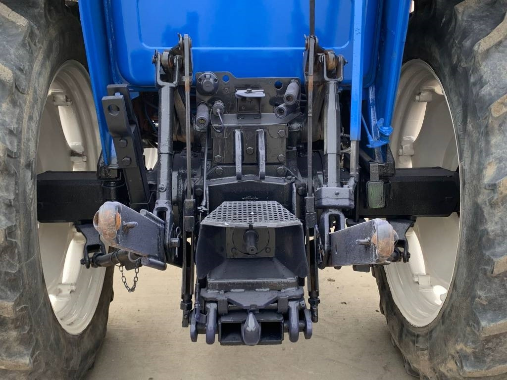 Fiat New Holland 70-90DT - Traktori: kuva Fiat New Holland 70-90DT - Traktori Fiat New Holland 70-90DT - Traktori: kuva Fiat New Holland 70-90DT - Traktori