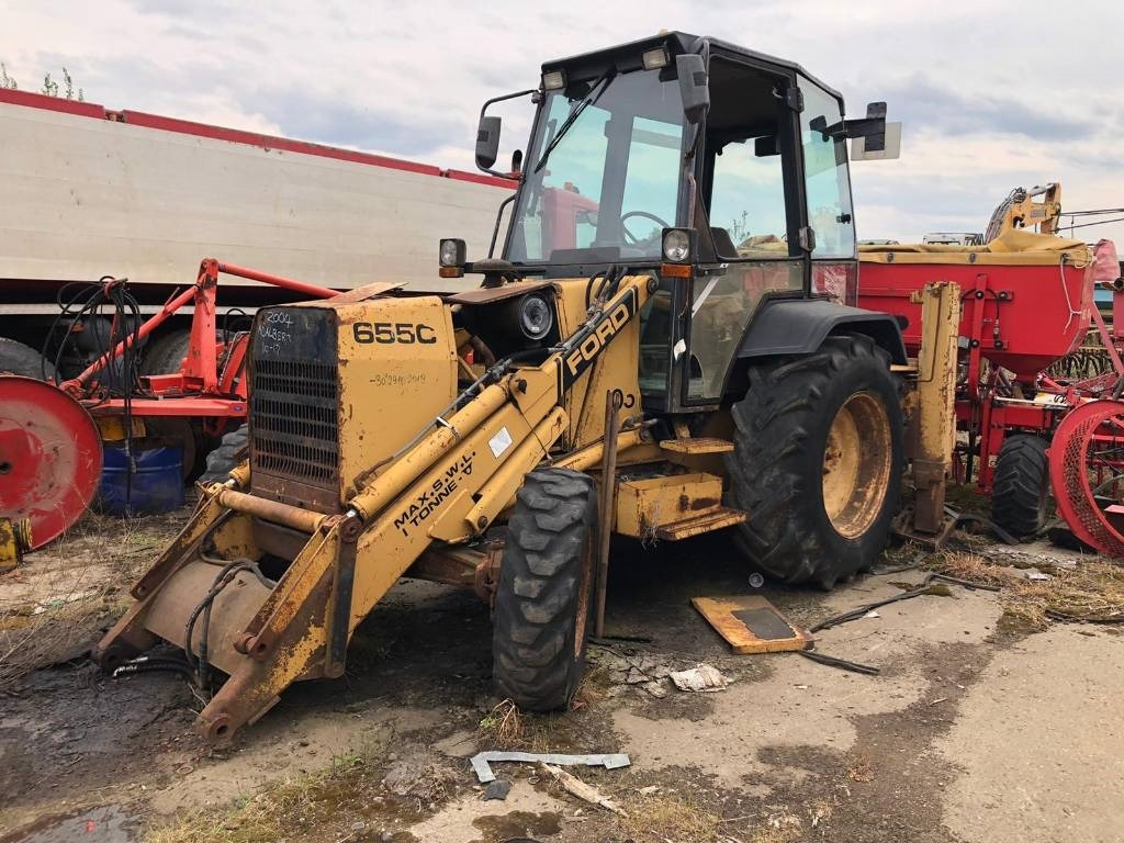 Ford / New Holland For Parts 655C - Kaivuri-trukki: kuva Ford / New Holland For Parts 655C - Kaivuri-trukki Ford / New Holland For Parts 655C - Kaivuri-trukki: kuva Ford / New Holland For Parts 655C - Kaivuri-trukki