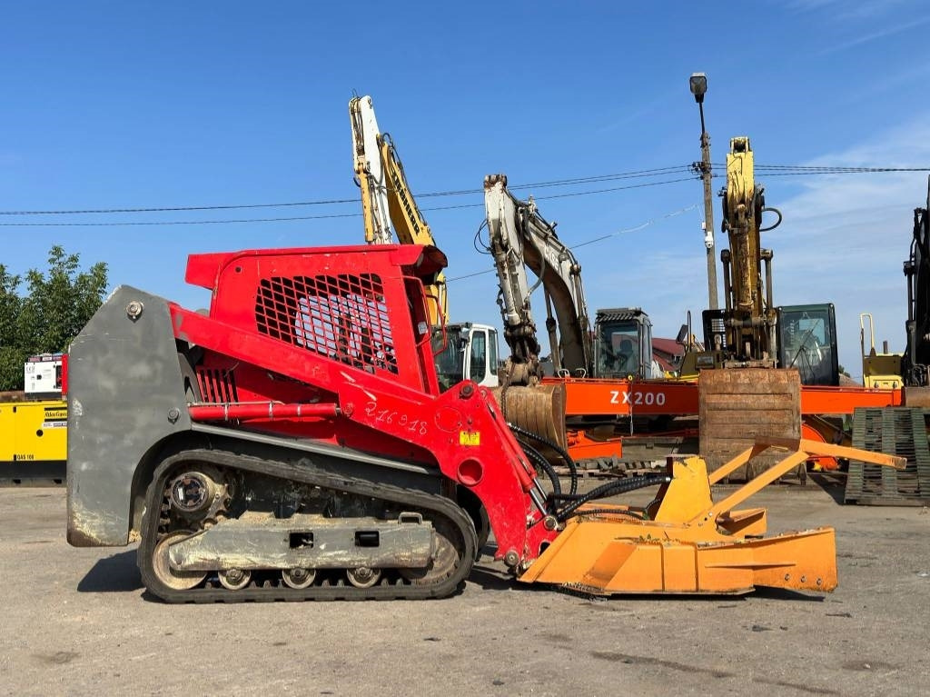 Gehl RT 175+Landhonor Forestry Mulcher  - Liukuohjattu telakuormaaja: kuva Gehl RT 175+Landhonor Forestry Mulcher  - Liukuohjattu telakuormaaja Gehl RT 175+Landhonor Forestry Mulcher  - Liukuohjattu telakuormaaja: kuva Gehl RT 175+Landhonor Forestry Mulcher  - Liukuohjattu telakuormaaja