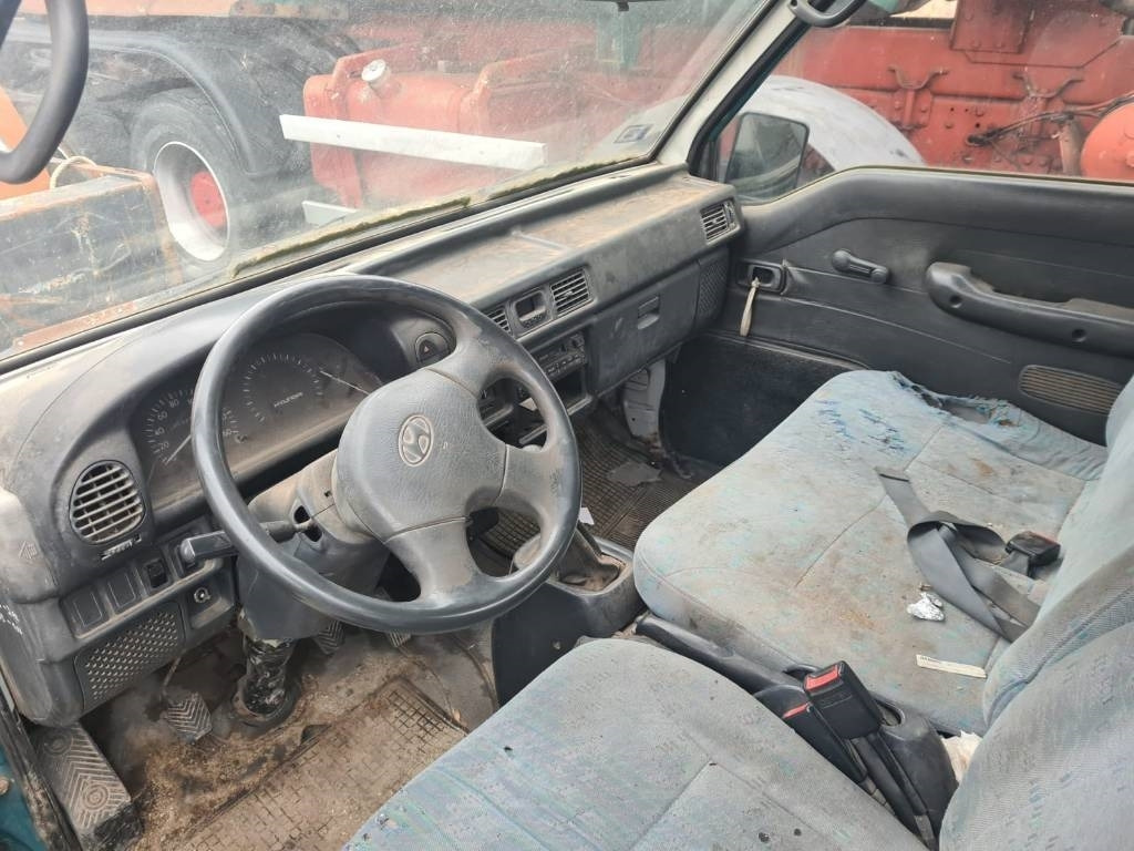 Hyundai H 100 - Lava-kuorma-auto: kuva Hyundai H 100 - Lava-kuorma-auto Hyundai H 100 - Lava-kuorma-auto: kuva Hyundai H 100 - Lava-kuorma-auto