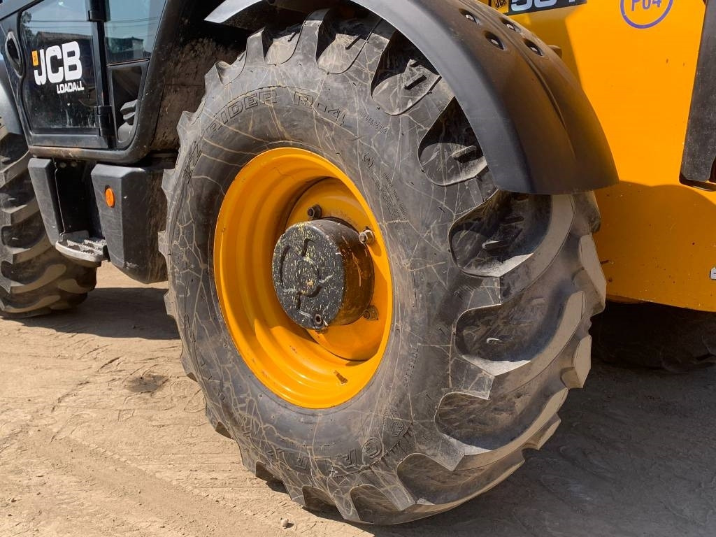JCB 531-70 - Kurottaja: kuva JCB 531-70 - Kurottaja JCB 531-70 - Kurottaja: kuva JCB 531-70 - Kurottaja