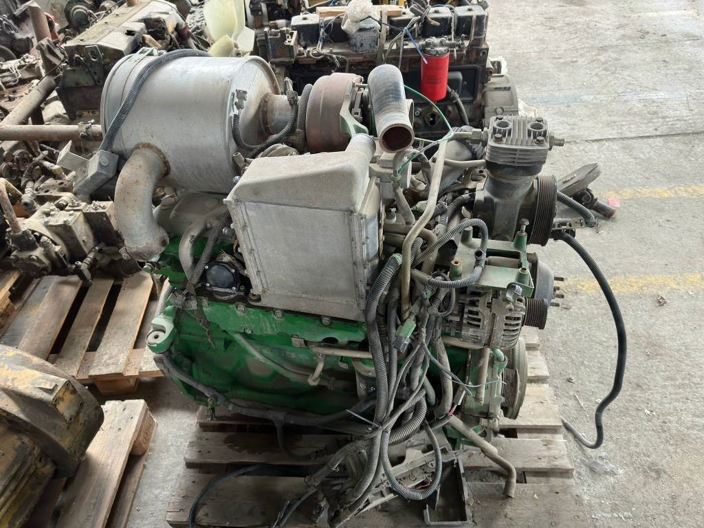 John Deere 6068 ENGINE  - Moottori - Maatalouskoneet: kuva John Deere 6068 ENGINE  - Moottori - Maatalouskoneet John Deere 6068 ENGINE  - Moottori - Maatalouskoneet: kuva John Deere 6068 ENGINE  - Moottori - Maatalouskoneet