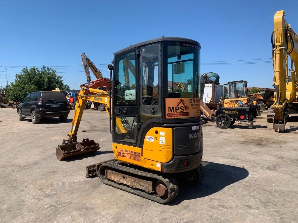 Kato 19VXE - Minikuormaaja: kuva Kato 19VXE - Minikuormaaja Kato 19VXE - Minikuormaaja: kuva Kato 19VXE - Minikuormaaja