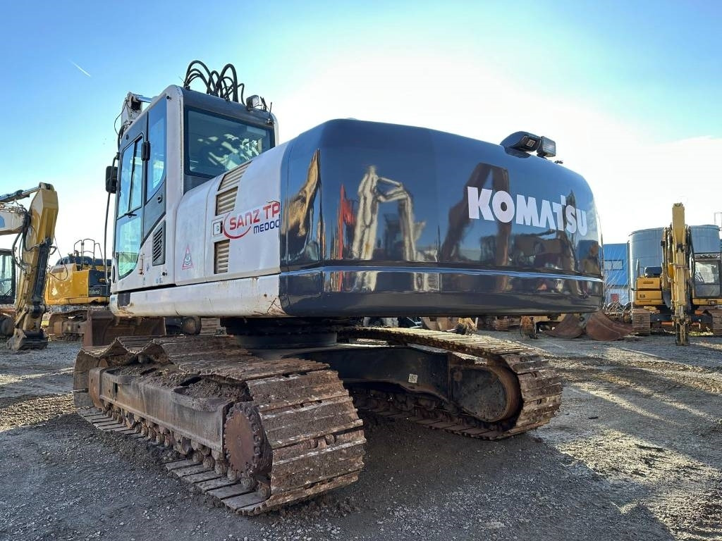 Komatsu PC 240 NLC-8 - Telakaivukone: kuva Komatsu PC 240 NLC-8 - Telakaivukone Komatsu PC 240 NLC-8 - Telakaivukone: kuva Komatsu PC 240 NLC-8 - Telakaivukone
