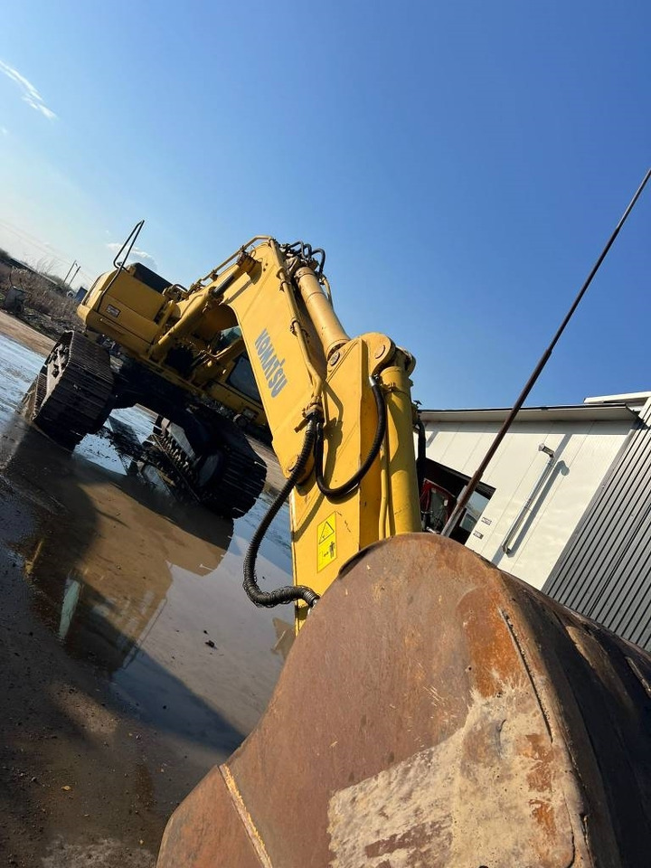 Komatsu PC 450 LC-7 - Telakaivukone: kuva Komatsu PC 450 LC-7 - Telakaivukone Komatsu PC 450 LC-7 - Telakaivukone: kuva Komatsu PC 450 LC-7 - Telakaivukone