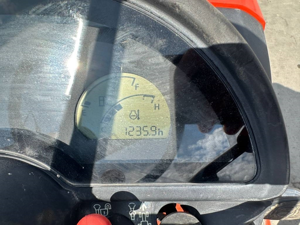 Ruohonleikkuri Kubota G 23-3HD: kuva Ruohonleikkuri Kubota G 23-3HD