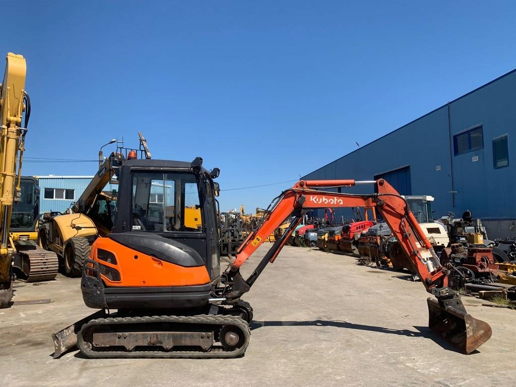 Kubota KX 61-3 - Minikuormaaja: kuva Kubota KX 61-3 - Minikuormaaja Kubota KX 61-3 - Minikuormaaja: kuva Kubota KX 61-3 - Minikuormaaja