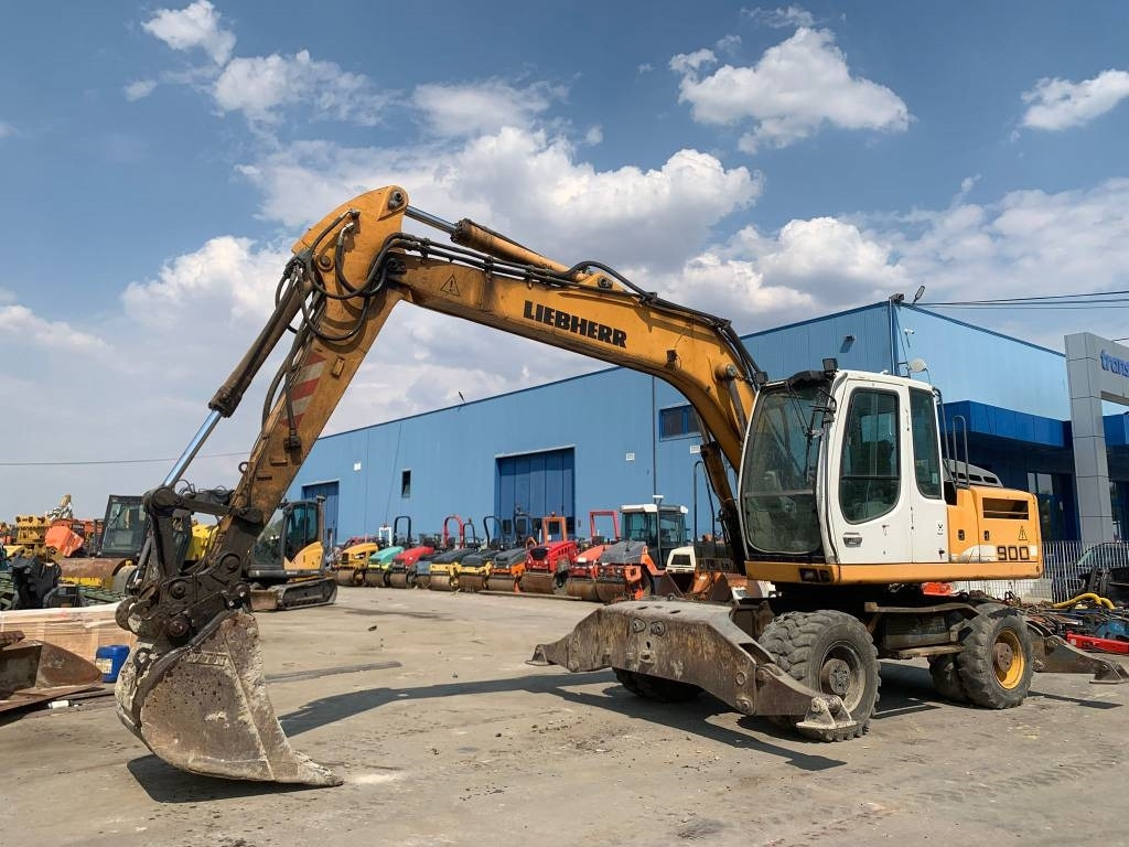 Liebherr A 900 C - Pyöräalustainen kaivinkone: kuva Liebherr A 900 C - Pyöräalustainen kaivinkone Liebherr A 900 C - Pyöräalustainen kaivinkone: kuva Liebherr A 900 C - Pyöräalustainen kaivinkone