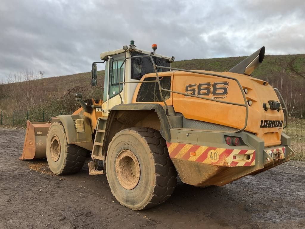 Liebherr L 566 - Pyöräkuormaaja: kuva Liebherr L 566 - Pyöräkuormaaja Liebherr L 566 - Pyöräkuormaaja: kuva Liebherr L 566 - Pyöräkuormaaja