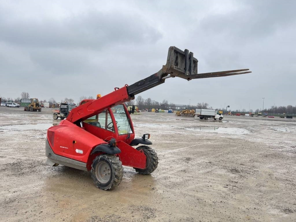 Manitou SLT 415 EB - Kurottaja: kuva Manitou SLT 415 EB - Kurottaja Manitou SLT 415 EB - Kurottaja: kuva Manitou SLT 415 EB - Kurottaja