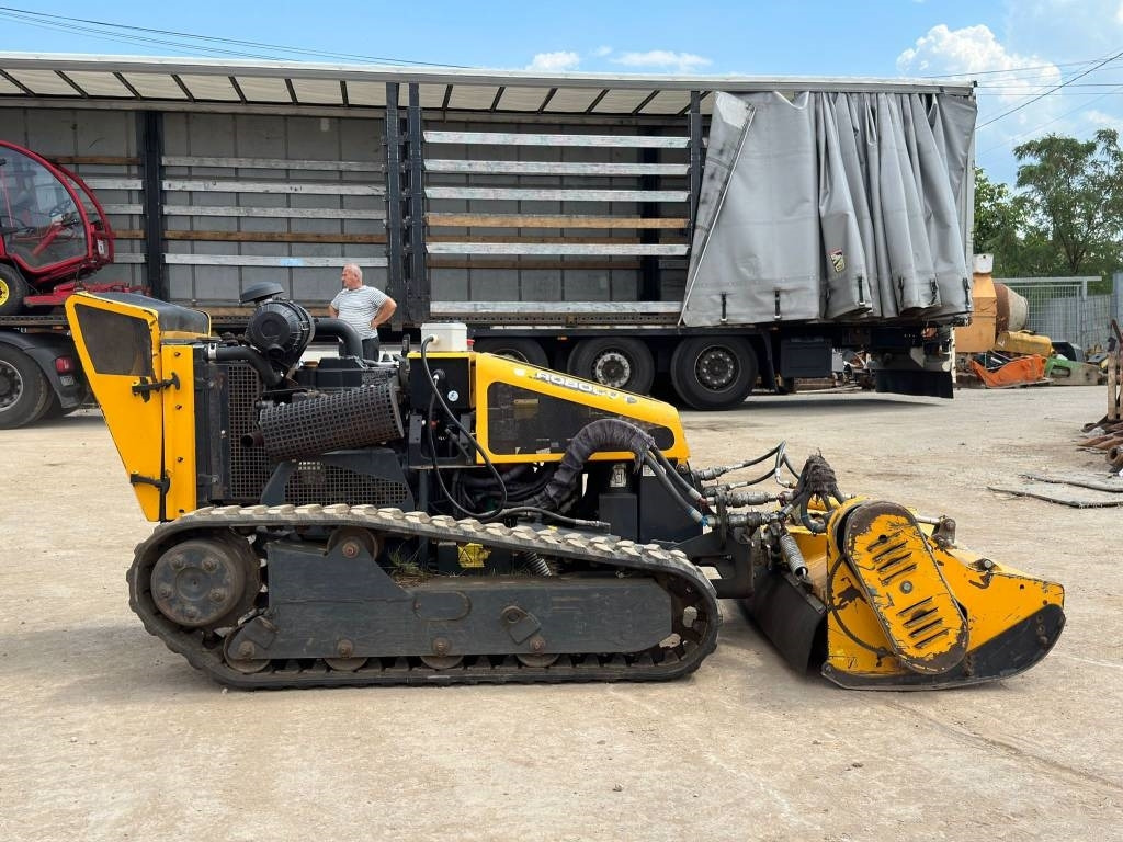McConnel Robocut MULCHER - Ruohonleikkuri: kuva McConnel Robocut MULCHER - Ruohonleikkuri McConnel Robocut MULCHER - Ruohonleikkuri: kuva McConnel Robocut MULCHER - Ruohonleikkuri