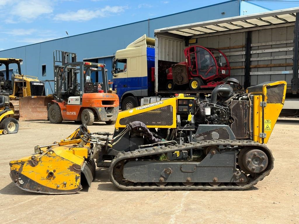 McConnel Robocut MULCHER - Ruohonleikkuri: kuva McConnel Robocut MULCHER - Ruohonleikkuri McConnel Robocut MULCHER - Ruohonleikkuri: kuva McConnel Robocut MULCHER - Ruohonleikkuri