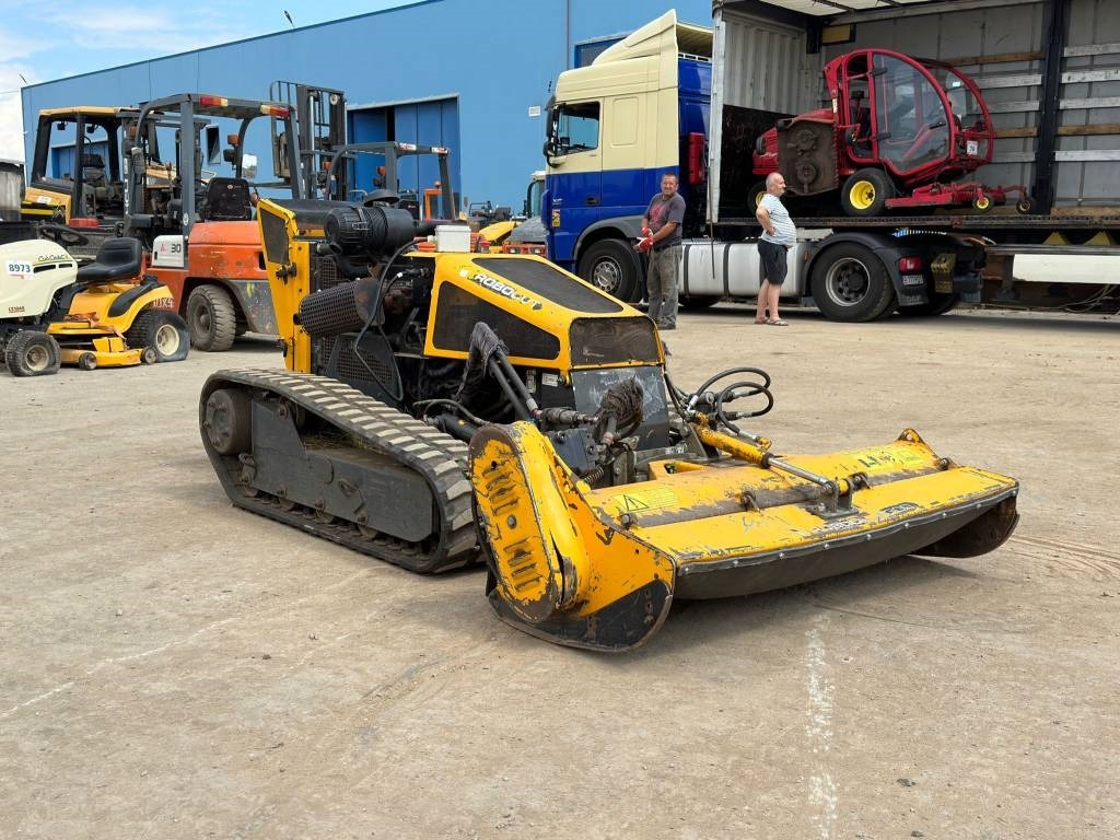 McConnel Robocut MULCHER - Ruohonleikkuri: kuva McConnel Robocut MULCHER - Ruohonleikkuri McConnel Robocut MULCHER - Ruohonleikkuri: kuva McConnel Robocut MULCHER - Ruohonleikkuri