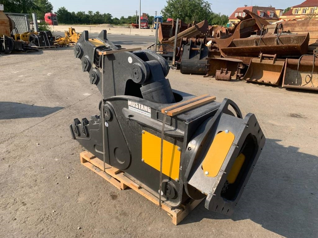 Mustang RH16 NEW - Maakaira: kuva Mustang RH16 NEW - Maakaira Mustang RH16 NEW - Maakaira: kuva Mustang RH16 NEW - Maakaira