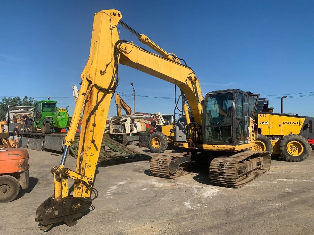 New Holland E 135 SR  - Telakaivukone: kuva New Holland E 135 SR  - Telakaivukone New Holland E 135 SR  - Telakaivukone: kuva New Holland E 135 SR  - Telakaivukone