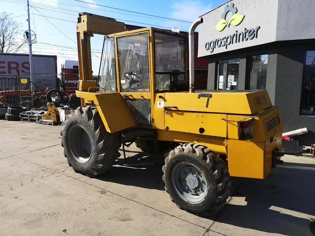 Sanderson 264 terrain - Dieseltrukki: kuva Sanderson 264 terrain - Dieseltrukki Sanderson 264 terrain - Dieseltrukki: kuva Sanderson 264 terrain - Dieseltrukki