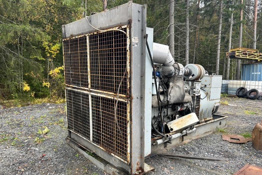 Stamford HC634J1 - Sähkögeneraattori: kuva Stamford HC634J1 - Sähkögeneraattori Stamford HC634J1 - Sähkögeneraattori: kuva Stamford HC634J1 - Sähkögeneraattori