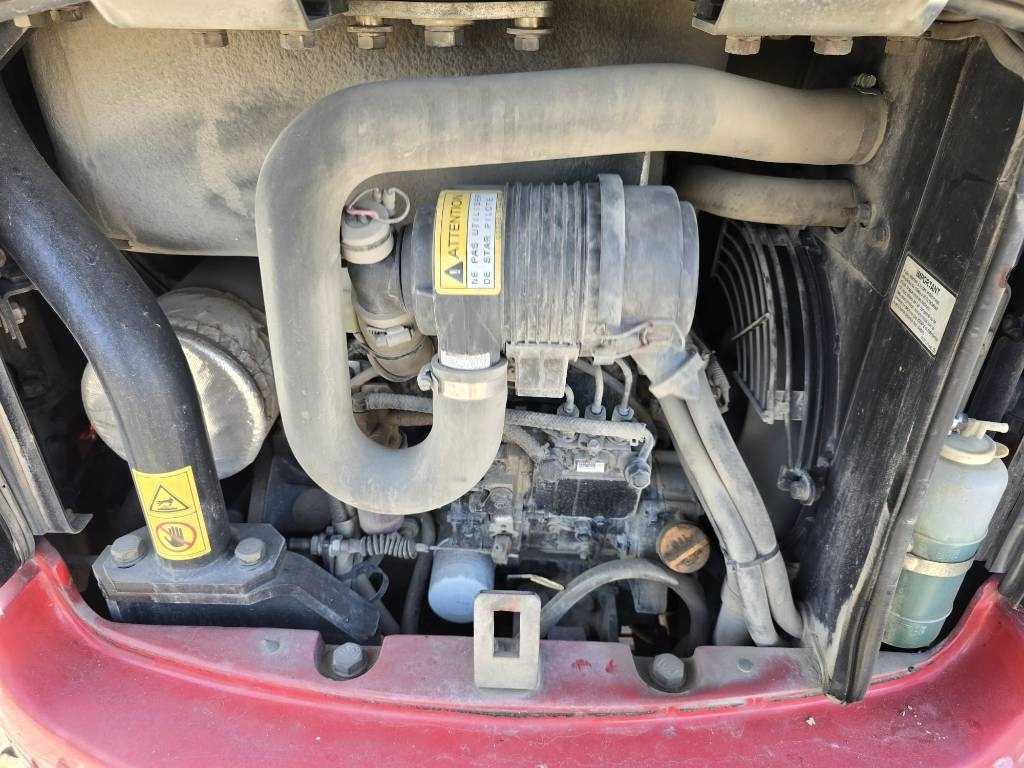 Takeuchi TB 23 R - Minikuormaaja: kuva Takeuchi TB 23 R - Minikuormaaja Takeuchi TB 23 R - Minikuormaaja: kuva Takeuchi TB 23 R - Minikuormaaja