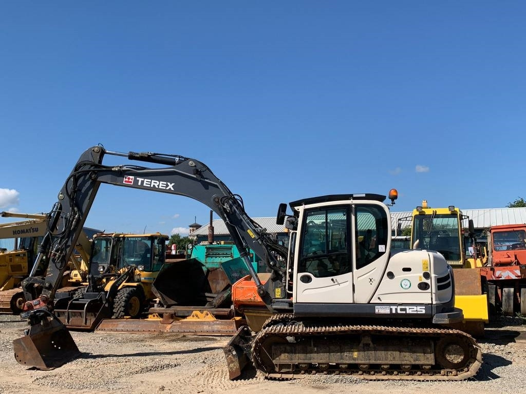 Terex TC 125 - Telakaivukone: kuva Terex TC 125 - Telakaivukone Terex TC 125 - Telakaivukone: kuva Terex TC 125 - Telakaivukone