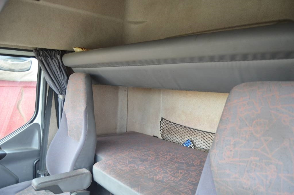 Vetopöytäauto Renault Premium 420 DCI: kuva Vetopöytäauto Renault Premium 420 DCI Vetopöytäauto Renault Premium 420 DCI: kuva Vetopöytäauto Renault Premium 420 DCI