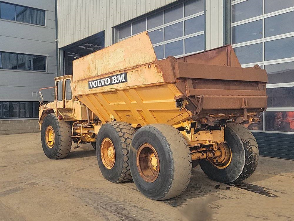 Volvo BM 861 - Nivelkippiauto: kuva Volvo BM 861 - Nivelkippiauto Volvo BM 861 - Nivelkippiauto: kuva Volvo BM 861 - Nivelkippiauto
