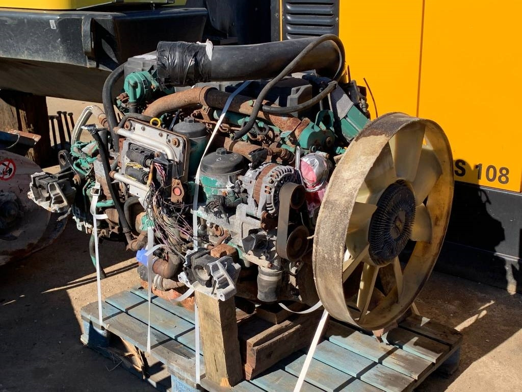Volvo D7F ENGINE - Moottori - Rakennuskoneet: kuva Volvo D7F ENGINE - Moottori - Rakennuskoneet Volvo D7F ENGINE - Moottori - Rakennuskoneet: kuva Volvo D7F ENGINE - Moottori - Rakennuskoneet