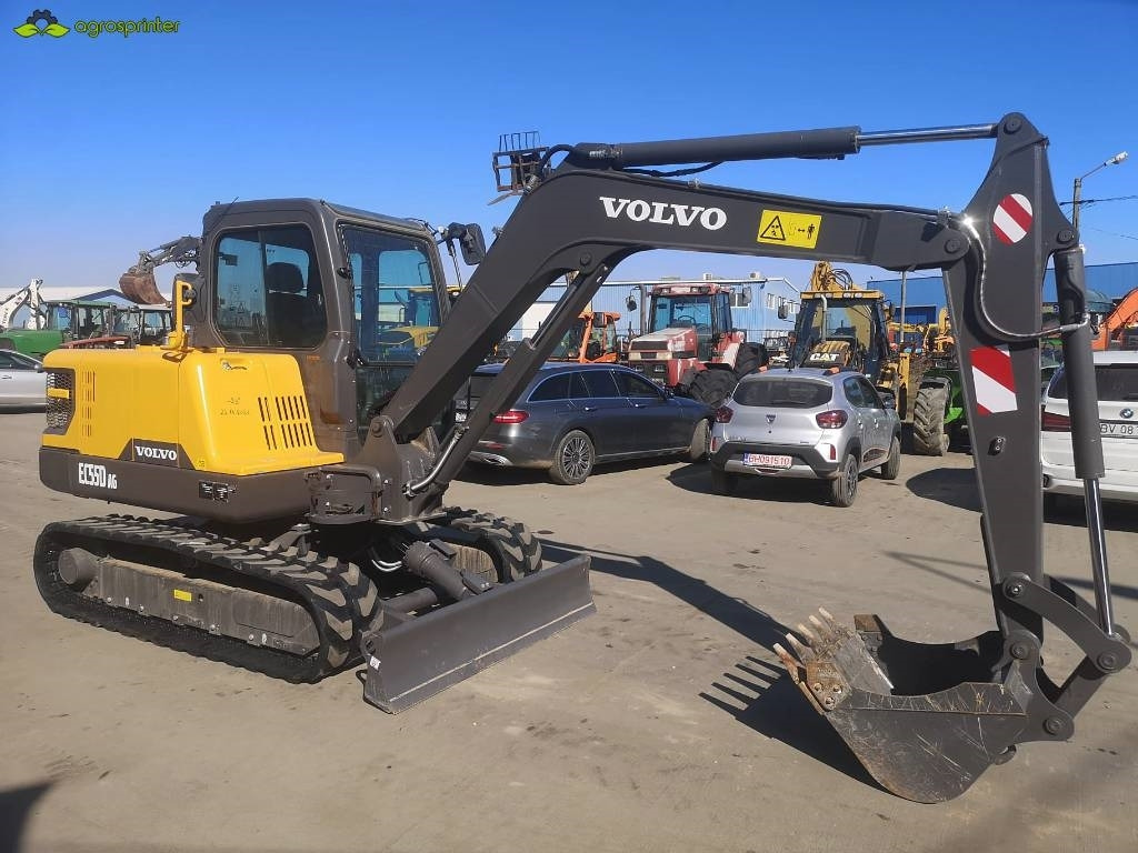Volvo EC 55 D AG - Minikuormaaja: kuva Volvo EC 55 D AG - Minikuormaaja Volvo EC 55 D AG - Minikuormaaja: kuva Volvo EC 55 D AG - Minikuormaaja