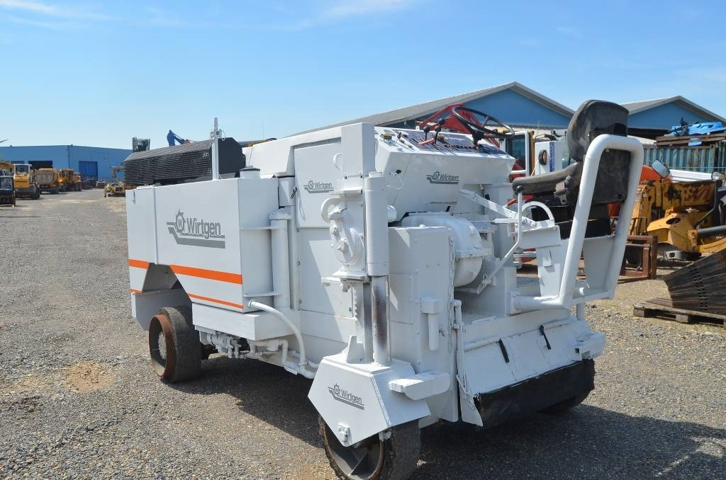 Wirtgen W1000L - Asfalttijyrsimen: kuva Wirtgen W1000L - Asfalttijyrsimen Wirtgen W1000L - Asfalttijyrsimen: kuva Wirtgen W1000L - Asfalttijyrsimen