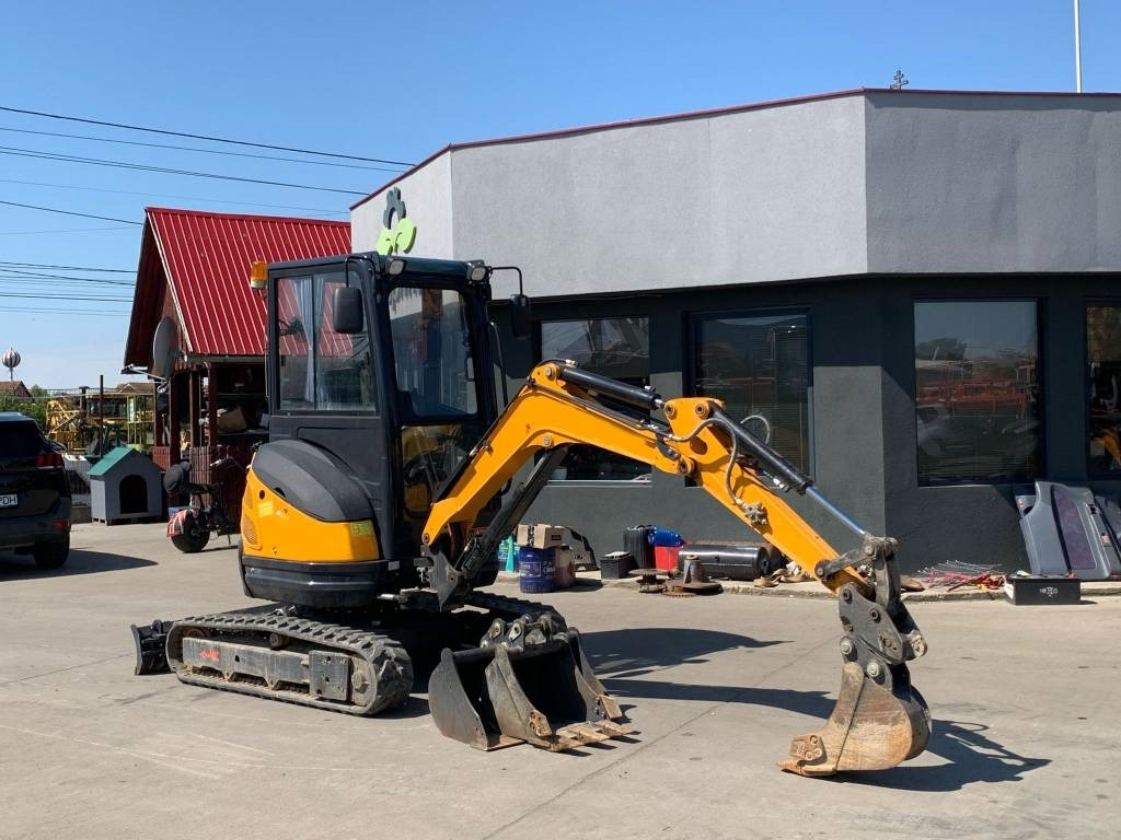 XCMG EX261  - Minikuormaaja: kuva XCMG EX261  - Minikuormaaja XCMG EX261  - Minikuormaaja: kuva XCMG EX261  - Minikuormaaja