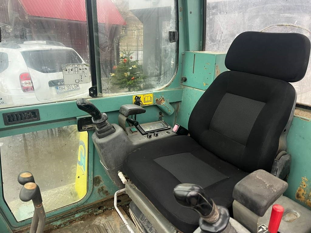 Yanmar B 25 V - Minikuormaaja: kuva Yanmar B 25 V - Minikuormaaja Yanmar B 25 V - Minikuormaaja: kuva Yanmar B 25 V - Minikuormaaja