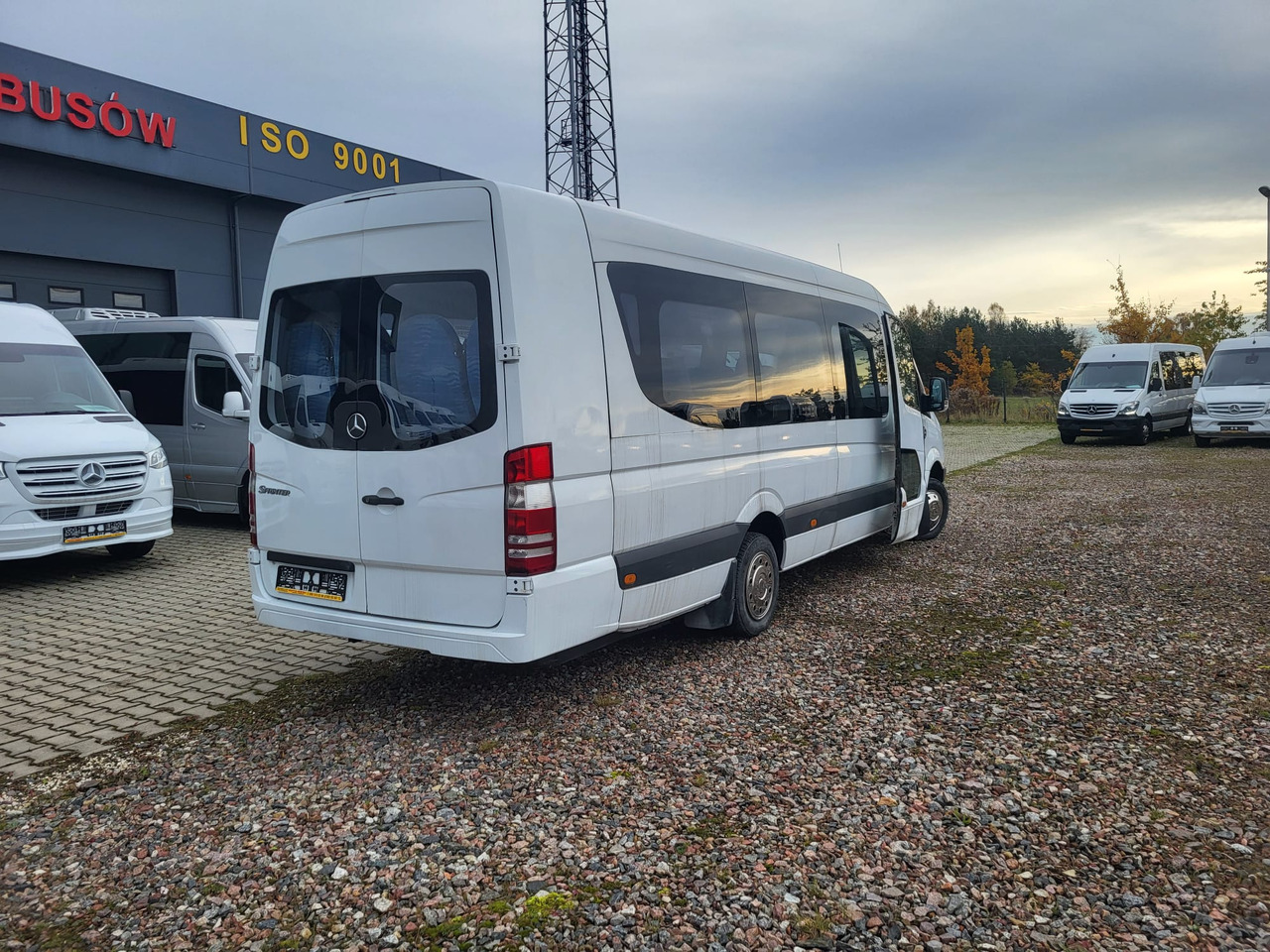 Mercedes-Benz Sprinter 518 CDI - 24 places + standing - Minibussi, Pikkubussi: kuva Mercedes-Benz Sprinter 518 CDI - 24 places + standing - Minibussi, Pikkubussi Mercedes-Benz Sprinter 518 CDI - 24 places + standing - Minibussi, Pikkubussi: kuva Mercedes-Benz Sprinter 518 CDI - 24 places + standing - Minibussi, Pikkubussi