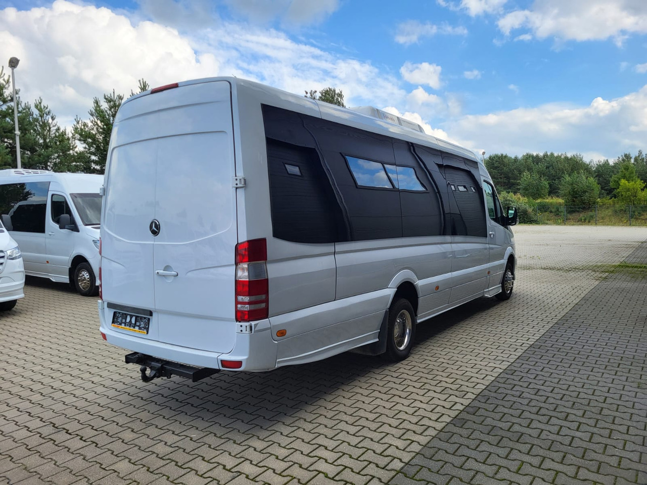 Mercedes-Benz Sprinter 519 CDI 24 places + 4 standing - Esikaupunkien linja: kuva Mercedes-Benz Sprinter 519 CDI 24 places + 4 standing - Esikaupunkien linja Mercedes-Benz Sprinter 519 CDI 24 places + 4 standing - Esikaupunkien linja: kuva Mercedes-Benz Sprinter 519 CDI 24 places + 4 standing - Esikaupunkien linja