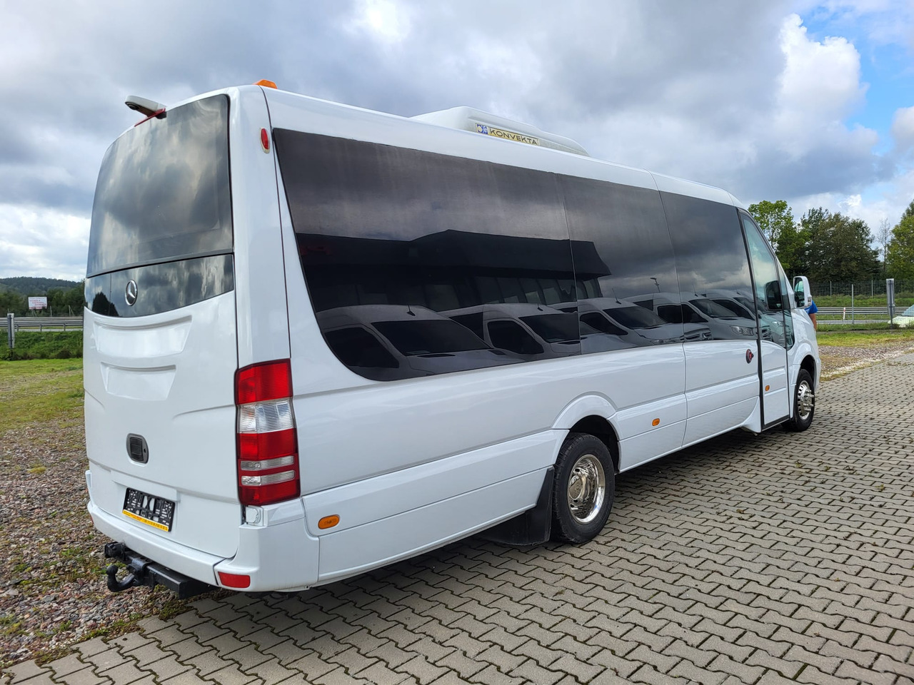 Mercedes-Benz Sprinter 519 CDI 24 seats - Turistibussi: kuva Mercedes-Benz Sprinter 519 CDI 24 seats - Turistibussi Mercedes-Benz Sprinter 519 CDI 24 seats - Turistibussi: kuva Mercedes-Benz Sprinter 519 CDI 24 seats - Turistibussi