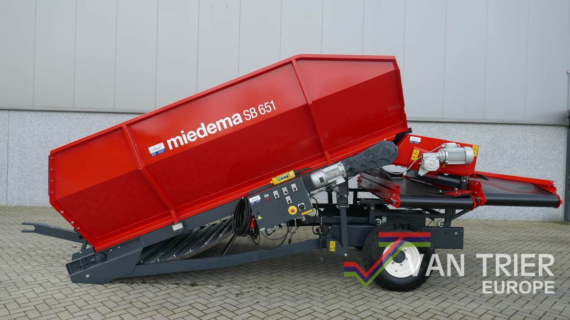 Miedema SB651 Receiving hopper - Varastointi - laitteet: kuva Miedema SB651 Receiving hopper - Varastointi - laitteet Miedema SB651 Receiving hopper - Varastointi - laitteet: kuva Miedema SB651 Receiving hopper - Varastointi - laitteet