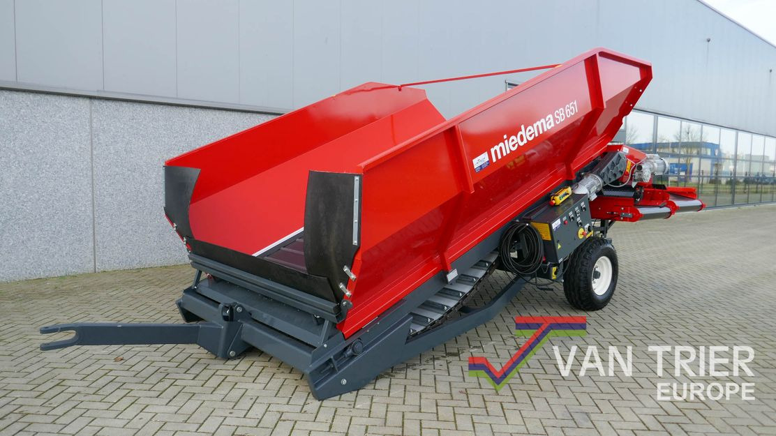 Miedema SB651 Receiving hopper - Varastointi - laitteet: kuva Miedema SB651 Receiving hopper - Varastointi - laitteet Miedema SB651 Receiving hopper - Varastointi - laitteet: kuva Miedema SB651 Receiving hopper - Varastointi - laitteet