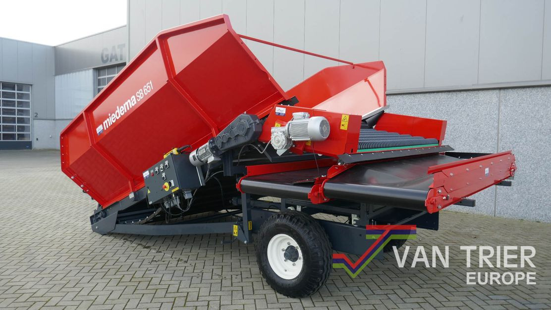 Miedema SB651 Receiving hopper - Varastointi - laitteet: kuva Miedema SB651 Receiving hopper - Varastointi - laitteet Miedema SB651 Receiving hopper - Varastointi - laitteet: kuva Miedema SB651 Receiving hopper - Varastointi - laitteet
