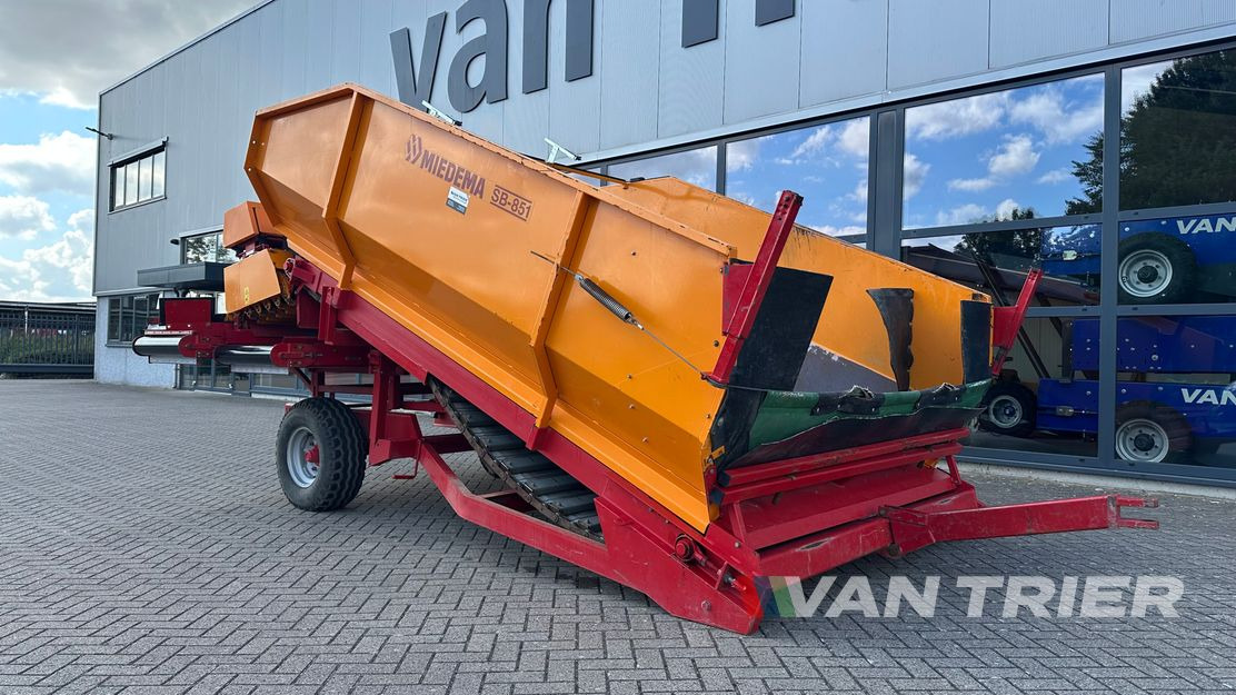 Miedema SB851 Receiving hopper - Varastointi - laitteet: kuva Miedema SB851 Receiving hopper - Varastointi - laitteet Miedema SB851 Receiving hopper - Varastointi - laitteet: kuva Miedema SB851 Receiving hopper - Varastointi - laitteet