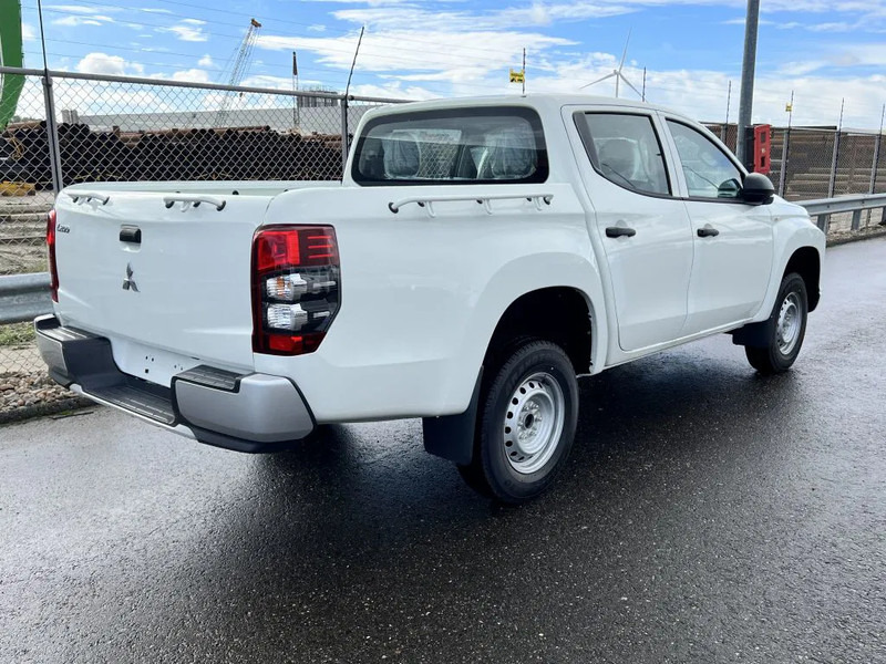 Mitsubishi L200 4x4 - 8 UNITS in WHITE 2.5 D GL Double Cab - EURO 2 - NEW!! Ready for work!!!** - Avolava-auto, Jatko-ohjaamo kevyt kuorma-auto: kuva Mitsubishi L200 4x4 - 8 UNITS in WHITE 2.5 D GL Double Cab - EURO 2 - NEW!! Ready for work!!!** - Avolava-auto, Jatko-ohjaamo kevyt kuorma-auto Mitsubishi L200 4x4 - 8 UNITS in WHITE 2.5 D GL Double Cab - EURO 2 - NEW!! Ready for work!!!** - Avolava-auto, Jatko-ohjaamo kevyt kuorma-auto: kuva Mitsubishi L200 4x4 - 8 UNITS in WHITE 2.5 D GL Double Cab - EURO 2 - NEW!! Ready for work!!!** - Avolava-auto, Jatko-ohjaamo kevyt kuorma-auto