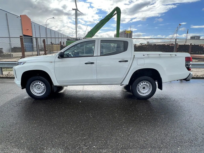 Mitsubishi L200 4x4 - 8 UNITS in WHITE 2.5 D GL Double Cab - EURO 2 - NEW!! Ready for work!!!** - Avolava-auto, Jatko-ohjaamo kevyt kuorma-auto: kuva Mitsubishi L200 4x4 - 8 UNITS in WHITE 2.5 D GL Double Cab - EURO 2 - NEW!! Ready for work!!!** - Avolava-auto, Jatko-ohjaamo kevyt kuorma-auto Mitsubishi L200 4x4 - 8 UNITS in WHITE 2.5 D GL Double Cab - EURO 2 - NEW!! Ready for work!!!** - Avolava-auto, Jatko-ohjaamo kevyt kuorma-auto: kuva Mitsubishi L200 4x4 - 8 UNITS in WHITE 2.5 D GL Double Cab - EURO 2 - NEW!! Ready for work!!!** - Avolava-auto, Jatko-ohjaamo kevyt kuorma-auto