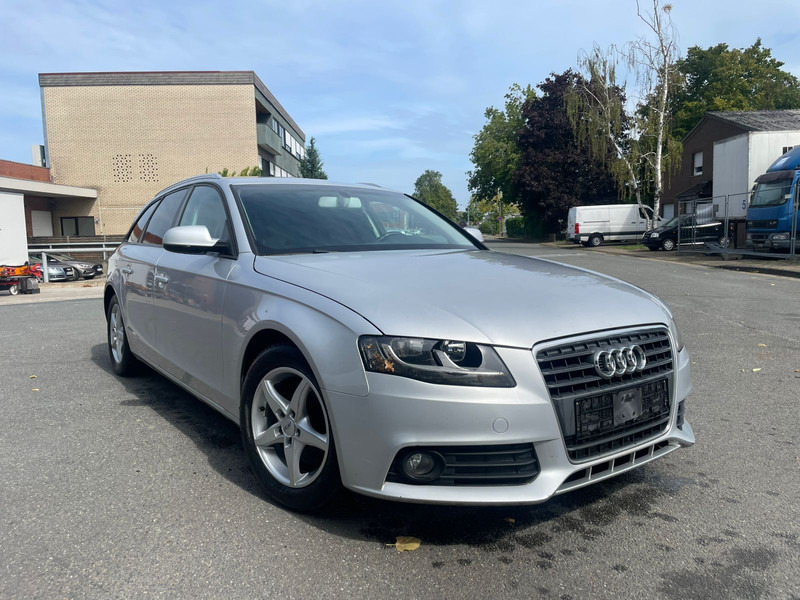Audi A4 - Henkilöauto: kuva Audi A4 - Henkilöauto Audi A4 - Henkilöauto: kuva Audi A4 - Henkilöauto
