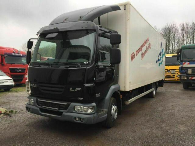 DAF LF 45-250 Koffer E5 EEV LBW Klima AHK - Umpikori kuorma-auto: kuva DAF LF 45-250 Koffer E5 EEV LBW Klima AHK - Umpikori kuorma-auto DAF LF 45-250 Koffer E5 EEV LBW Klima AHK - Umpikori kuorma-auto: kuva DAF LF 45-250 Koffer E5 EEV LBW Klima AHK - Umpikori kuorma-auto