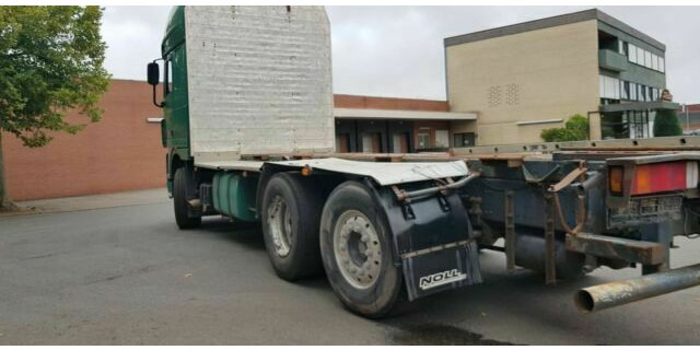 DAF XF105-460Super Spacs Cap G.Haus/Hoch Retarder - Puuauto: kuva DAF XF105-460Super Spacs Cap G.Haus/Hoch Retarder - Puuauto DAF XF105-460Super Spacs Cap G.Haus/Hoch Retarder - Puuauto: kuva DAF XF105-460Super Spacs Cap G.Haus/Hoch Retarder - Puuauto