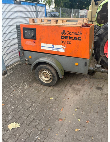 Demag DS 30 - Ilmakompressori: kuva Demag DS 30 - Ilmakompressori Demag DS 30 - Ilmakompressori: kuva Demag DS 30 - Ilmakompressori